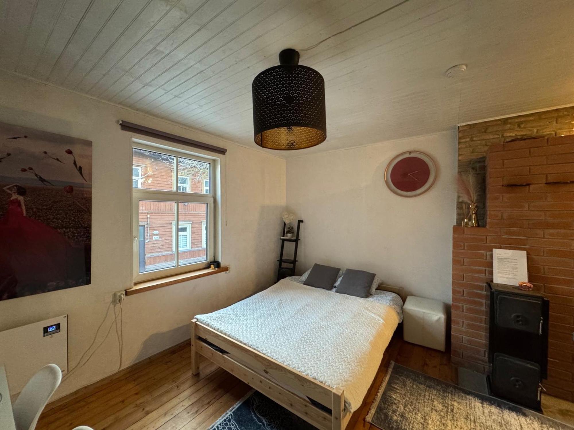 Freshly Renovated Bathroom! Luna Budget Cozy Studio Apartment Juhkentali 42 Tallinn Near City Centre ภายนอก รูปภาพ
